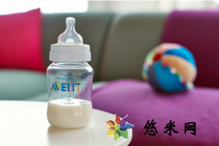 新生儿奶瓶买多大毫升合适 新生儿的奶瓶